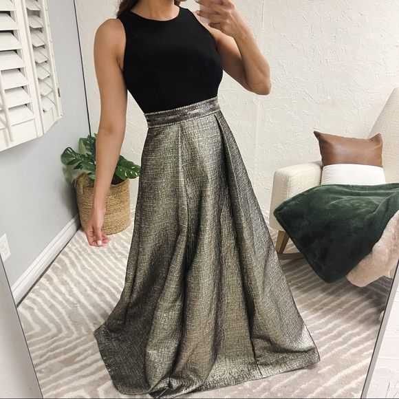 Carmen Marc Valvo Evening Gown Dress Size 6 Maxi Ombré Sequence Black Gold - Picture 1 of 13